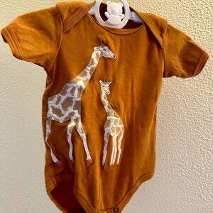 Milkbarn 3-6 Mo Organic Cotton Giraffe Applique Bodysuit -  gender neutral